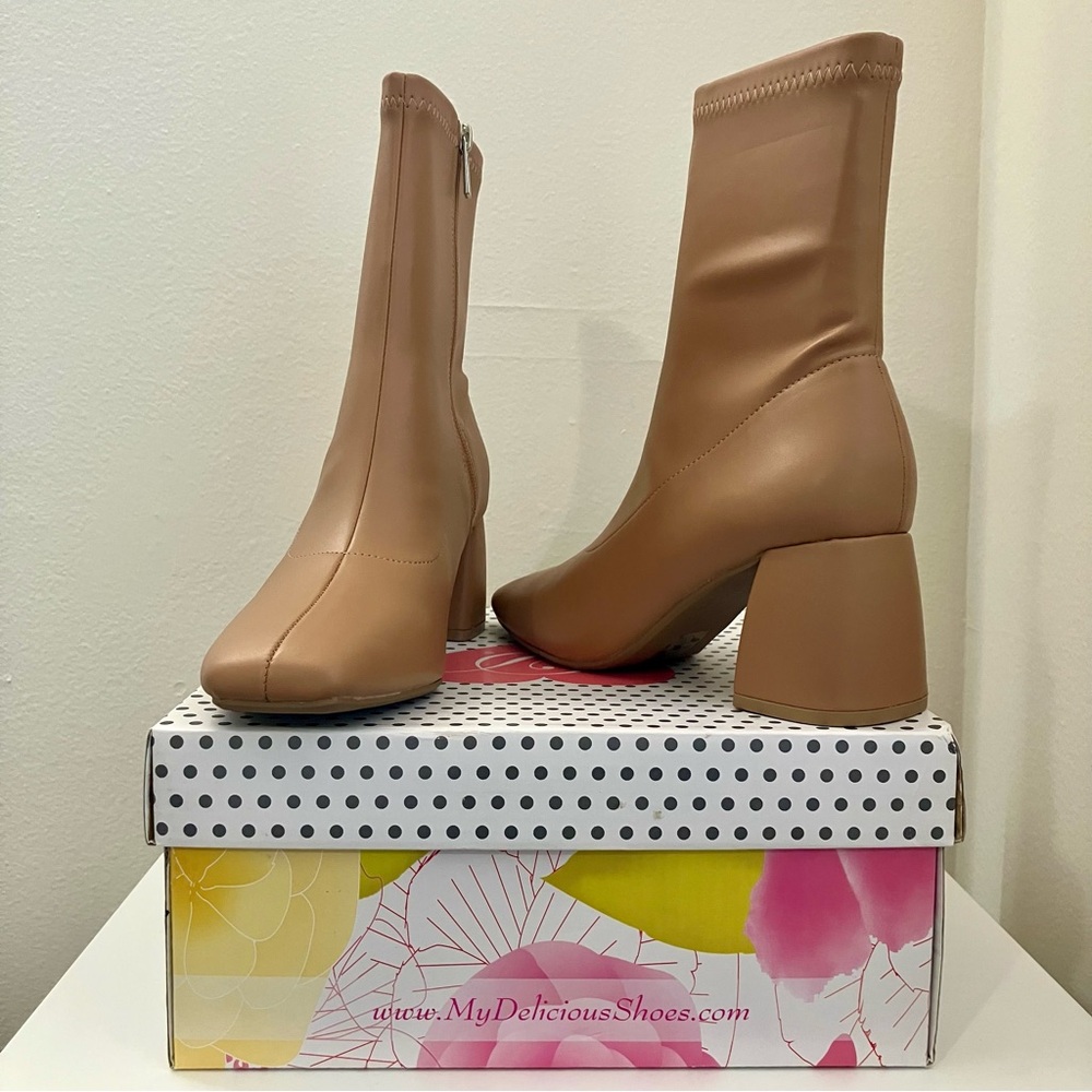 Faux Leather Heeled Boots Black Zip Up Ankle Boots Chunky Heel Minimalist Chic